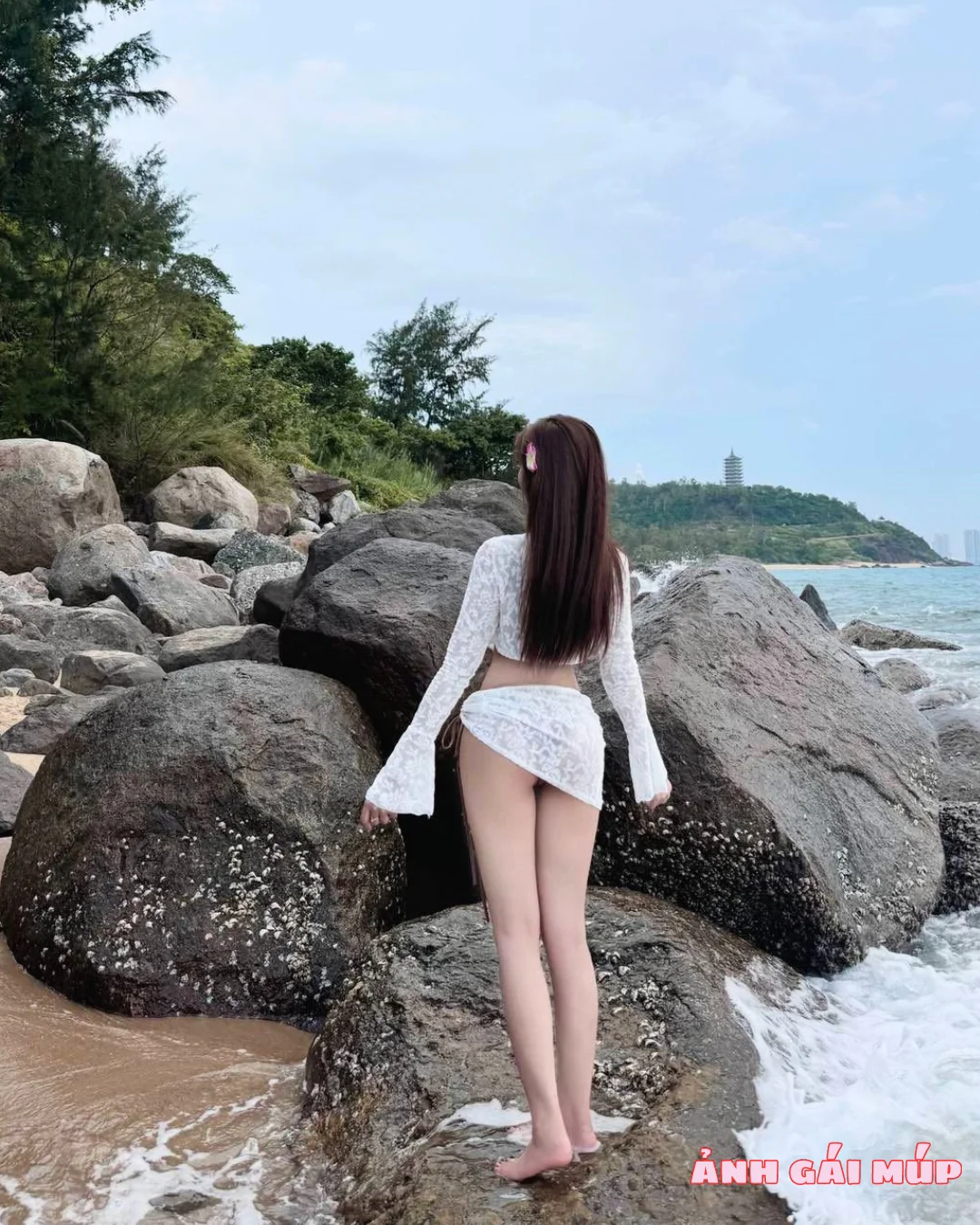 anhgaimup review anh gai xinh chup anh tai bai da song hong 350 Bãi Đá Sông Hồng: Nơi 500 Gái "Ngon" Thả Dáng Sống Ảo Ảnh Gái Đẹp