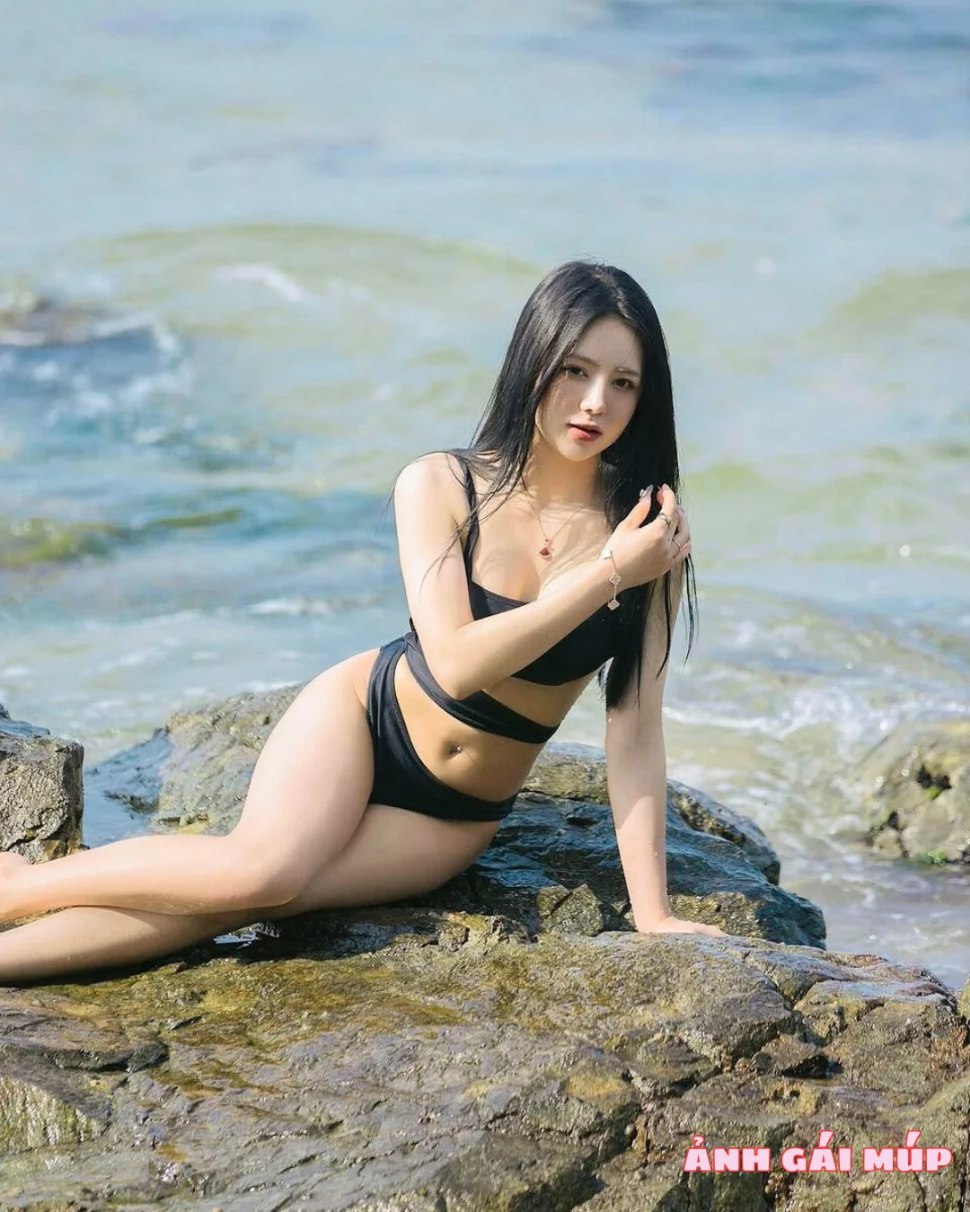 anhgaimup review anh gai xinh chup anh tai bai da song hong 353 Bãi Đá Sông Hồng: Nơi 500 Gái "Ngon" Thả Dáng Sống Ảo Ảnh Gái Đẹp
