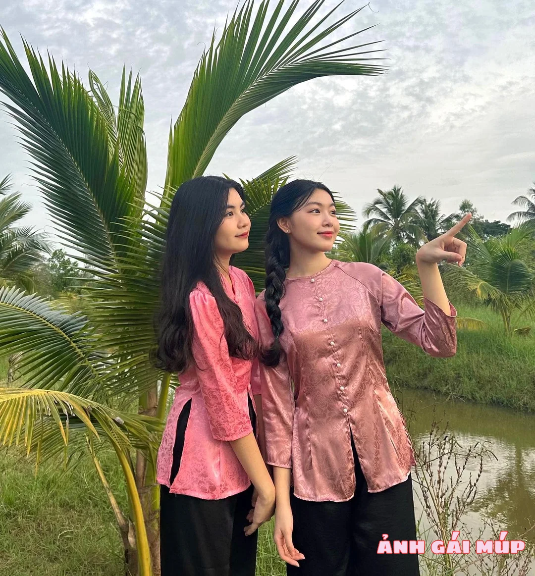 anh gai mup com show bo anh gai mien tay cuc dep 008 400 Ảnh Gái Miền Tây: Miền Sông Nước Căng Tràn Nhựa Sống Ảnh Gái Đẹp