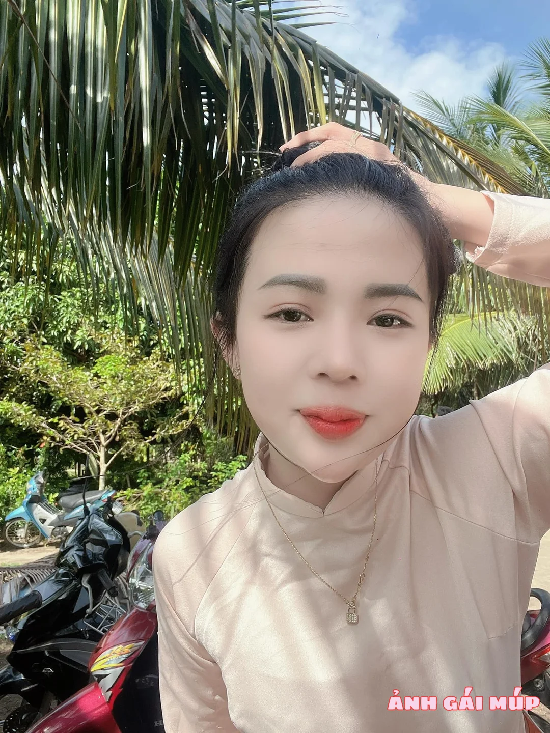 anh gai mup com show bo anh gai mien tay cuc dep 075 400 Ảnh Gái Miền Tây: Miền Sông Nước Căng Tràn Nhựa Sống Ảnh Gái Đẹp