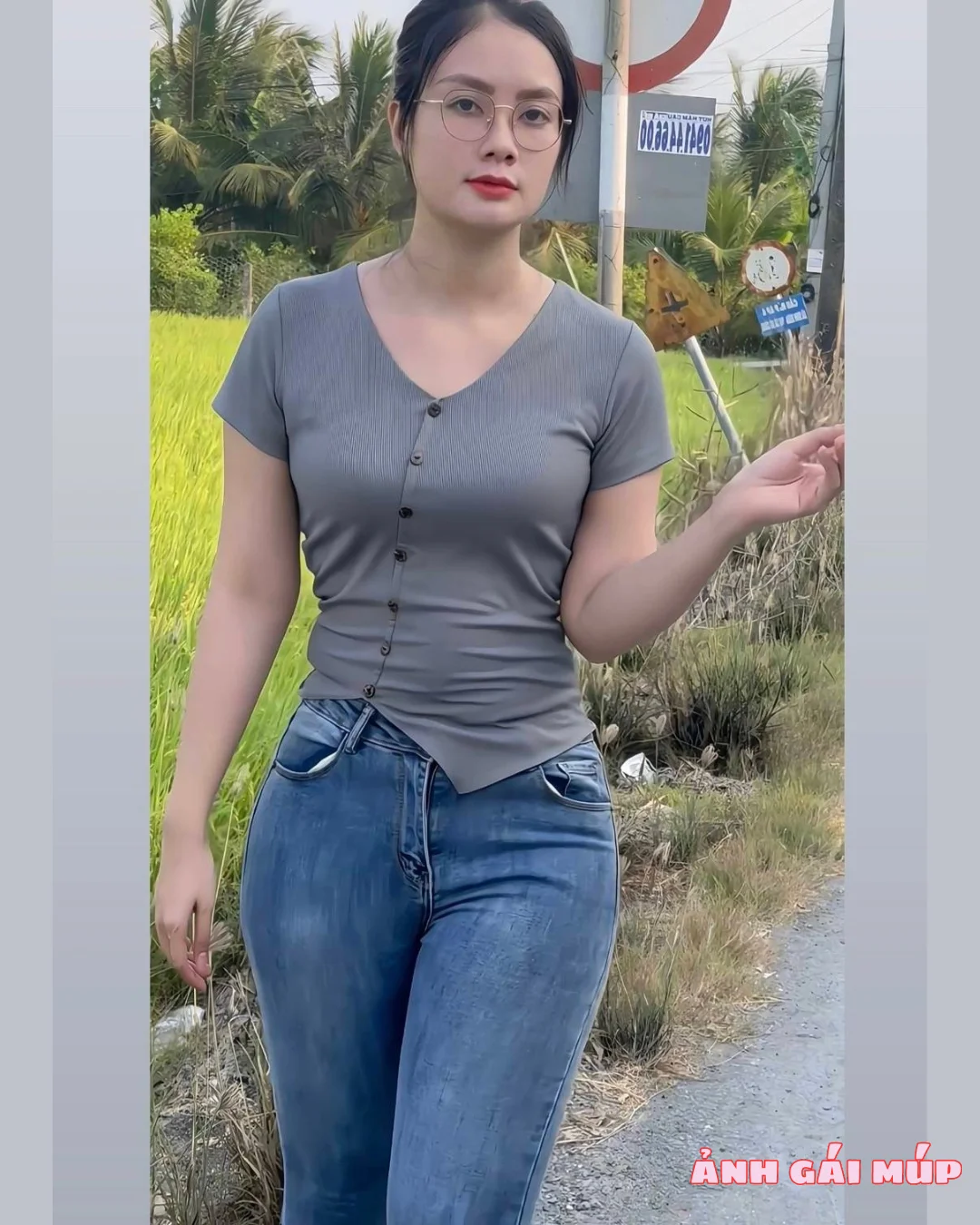 anh gai mup com show bo anh gai mien tay cuc dep 245 400 Ảnh Gái Miền Tây: Miền Sông Nước Căng Tràn Nhựa Sống Ảnh Gái Đẹp