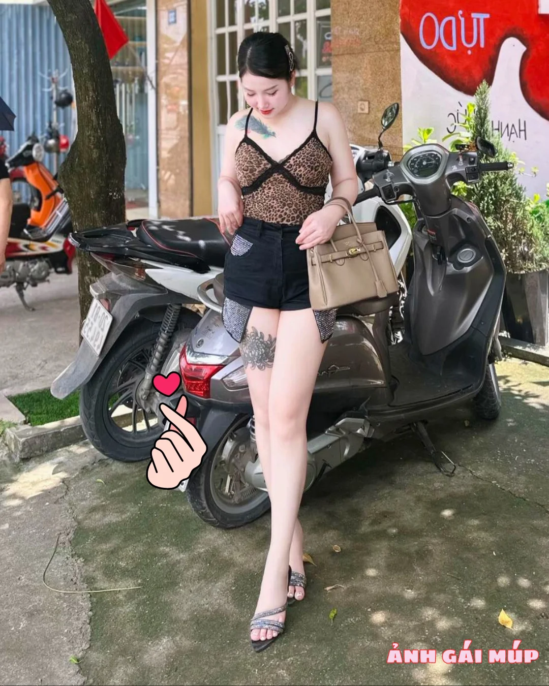 anh gai mup com show bo anh gai mien tay cuc dep 341 400 Ảnh Gái Miền Tây: Miền Sông Nước Căng Tràn Nhựa Sống Ảnh Gái Đẹp