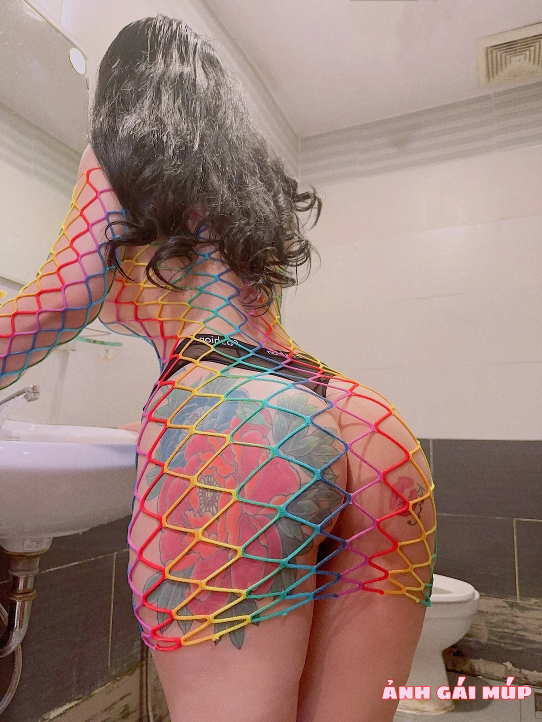 anh gai mup com review anh gai dit long ban 022 400 Ảnh Gái Đít Lồng Bàn: Đường Cong Chà Bá Khiến Anh Em Đứng Hình Ảnh Nóng