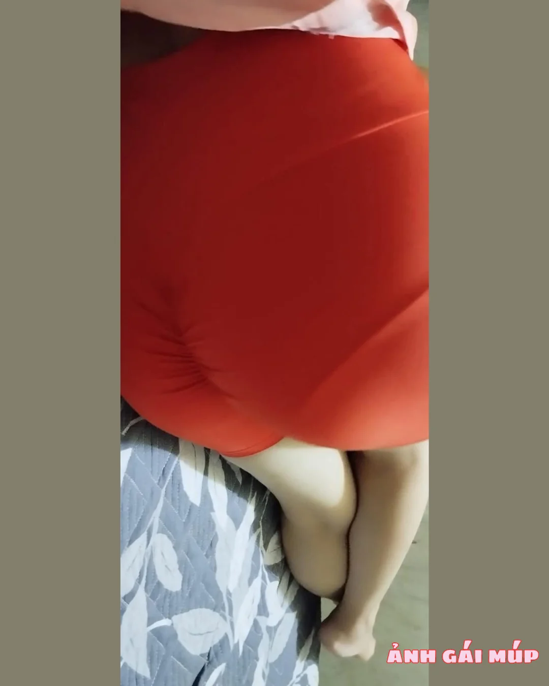 anh gai mup com review anh gai dit long ban 314 400 Ảnh Gái Đít Lồng Bàn: Đường Cong Chà Bá Khiến Anh Em Đứng Hình Ảnh Nóng