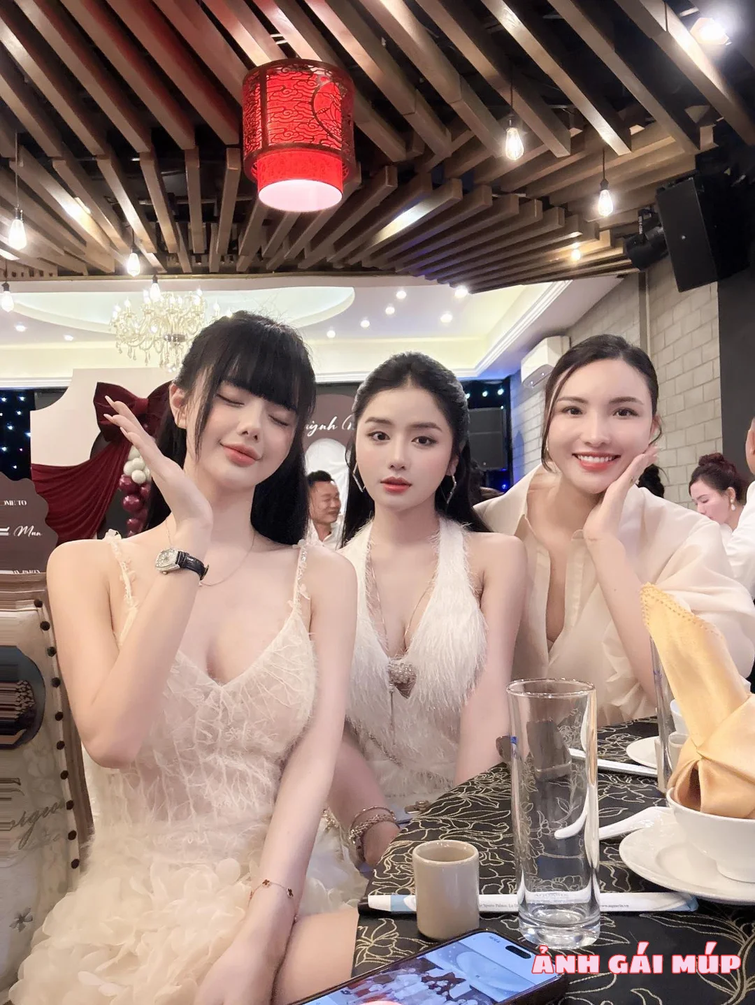 anhgaimup com review bo anh dep cua hoi chi chi em em 107 Chị Chị Em Em: 300 Nét Sexy & Quyến Rũ Của Hội Chị Em Ảnh Gái Đẹp