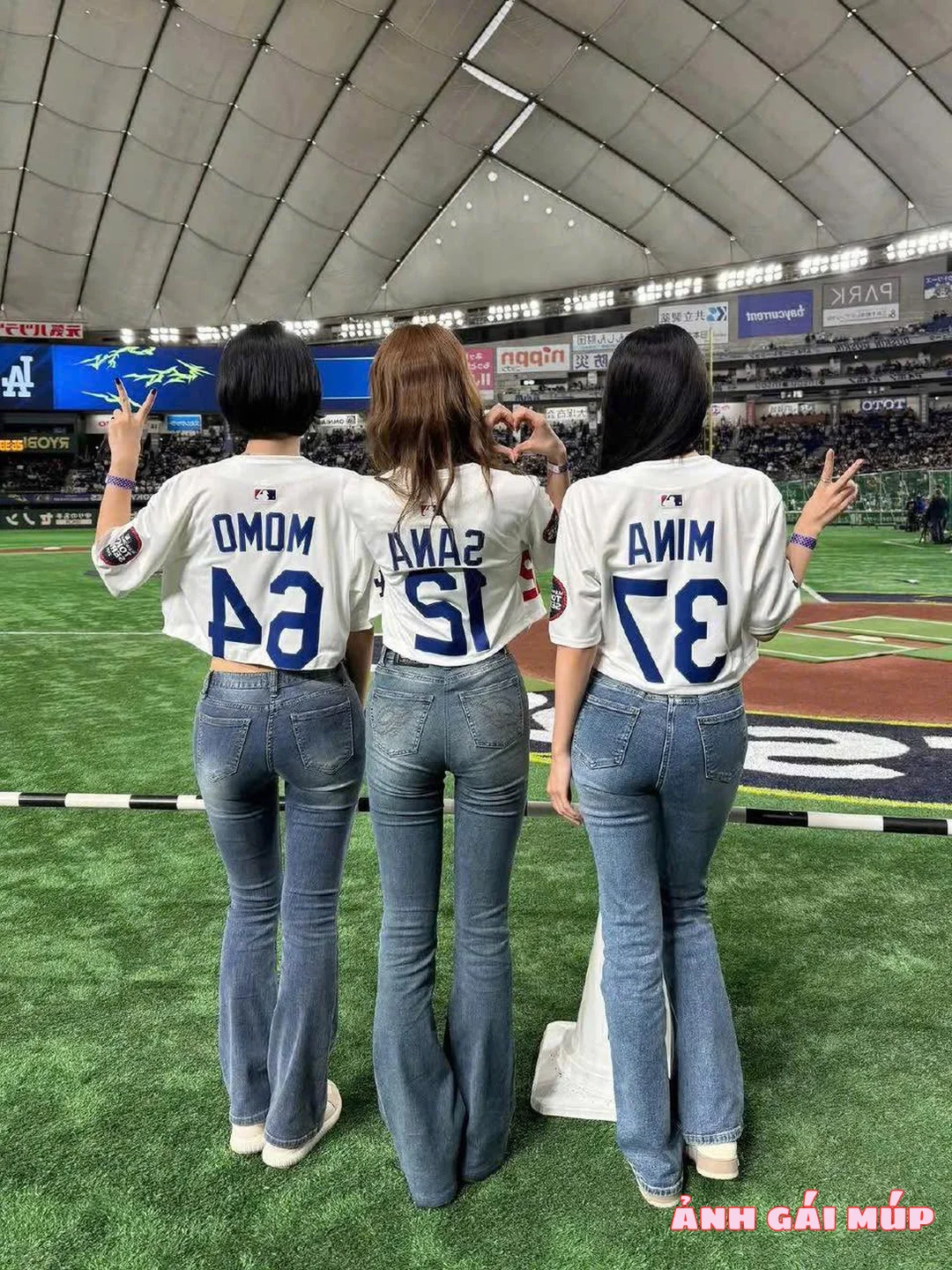 anhgaimup com review bo anh dep cua hoi chi chi em em 117 Chị Chị Em Em: 300 Nét Ngọt Ngào & Gợi Cảm Của Hội Chị Em Ảnh Gái Đẹp