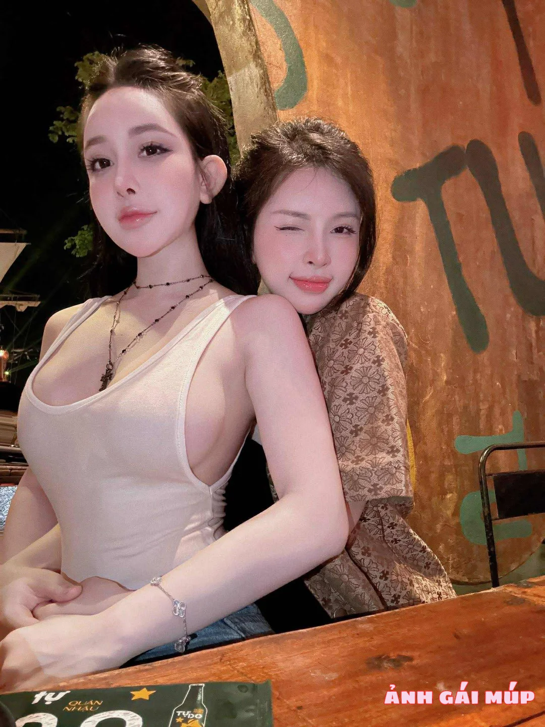 anhgaimup com review bo anh dep cua hoi chi chi em em 144 Chị Chị Em Em: 300 Nét Sexy & Quyến Rũ Của Hội Chị Em Ảnh Gái Đẹp