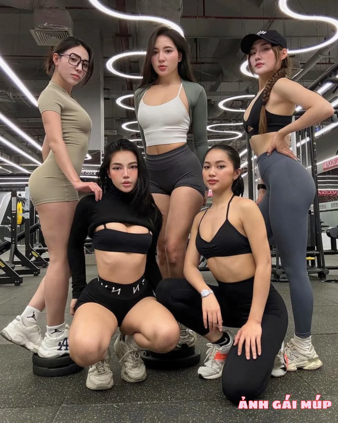 anhgaimup com review bo anh dep cua hoi chi chi em em 281 Chị Chị Em Em: 300 Nét Sexy & Quyến Rũ Của Hội Chị Em Ảnh Gái Đẹp