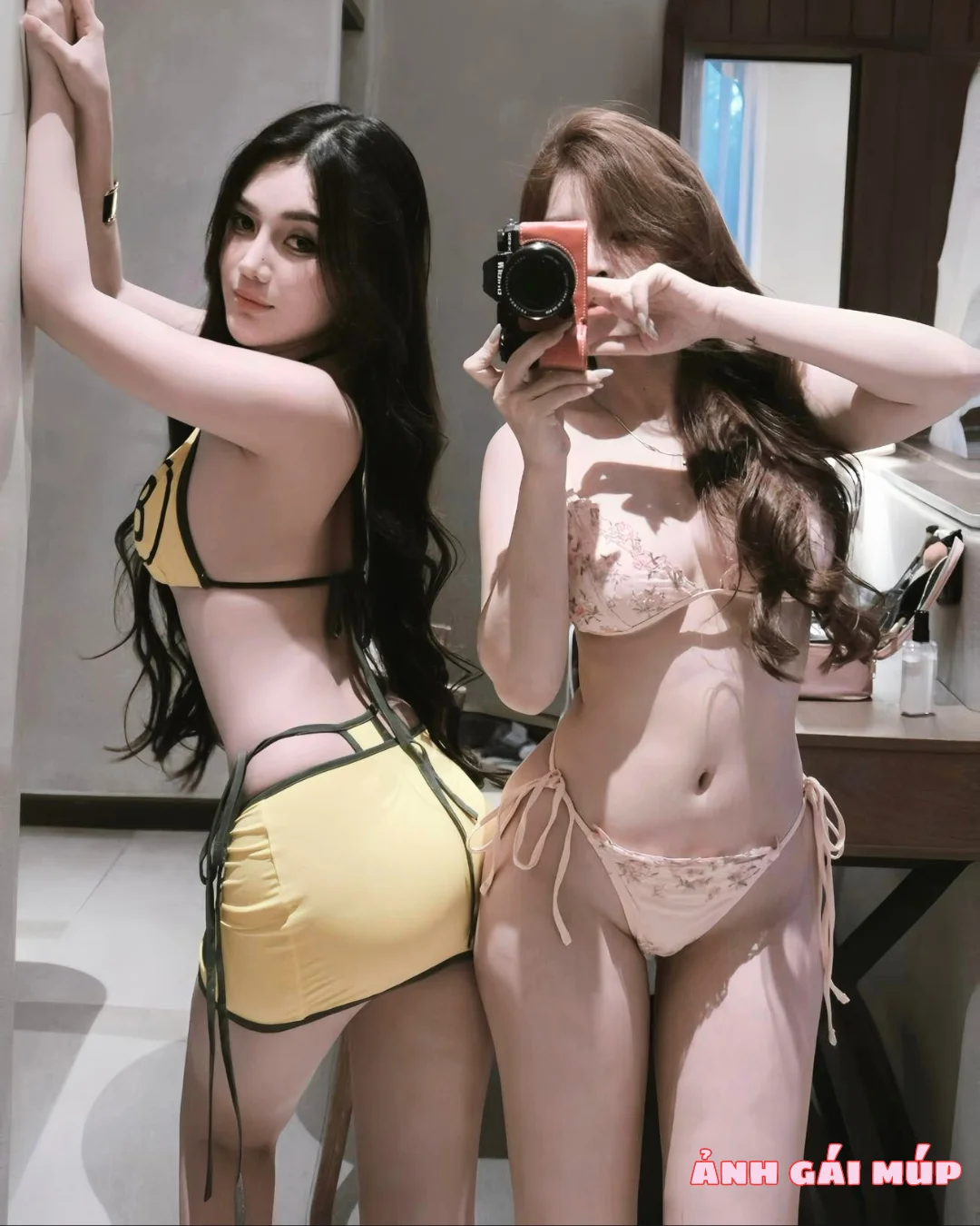 anhgaimup com review bo anh dep cua hoi chi chi em em 285 Chị Chị Em Em: 300 Nét Sexy & Quyến Rũ Của Hội Chị Em Ảnh Gái Đẹp