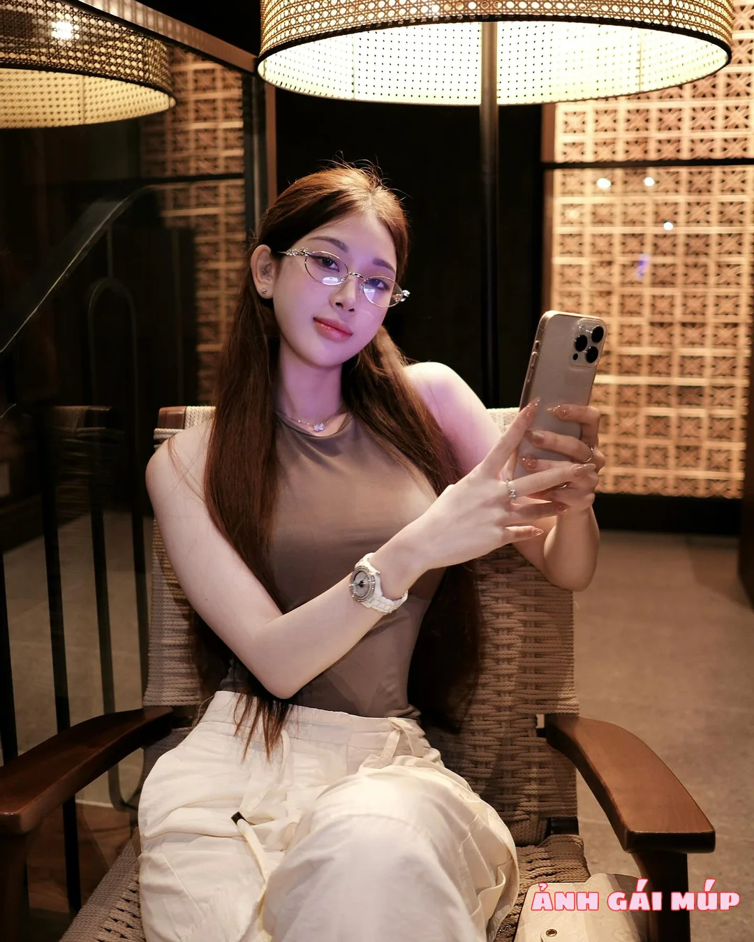 anh gai mup com show bo suu tap anh gai xinh dep 2025 049 Phụ Nữ Đẹp Trong Mắt Anh Em: Gợi Cảm, Bí Ẩn, Đầy Cuốn Hút Ảnh Gái Đẹp