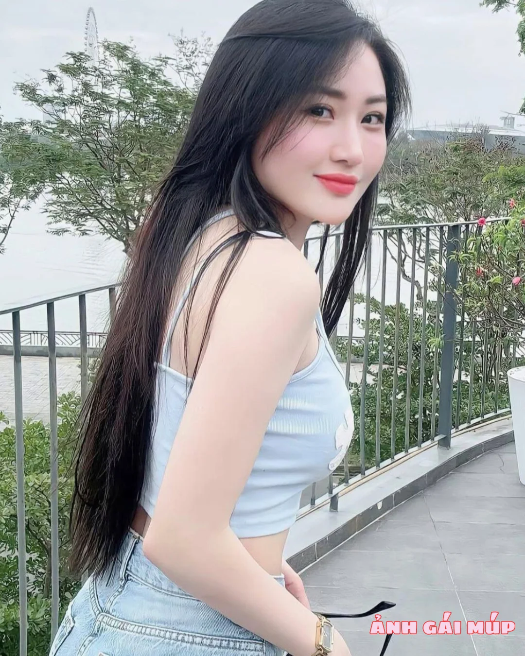 anh gai mup com show bo suu tap anh gai xinh dep 2025 649 Phụ Nữ Đẹp Trong Mắt Anh Em: Gợi Cảm, Bí Ẩn, Đầy Cuốn Hút Ảnh Gái Đẹp